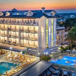hotel-helen.hotelinveneto.com/