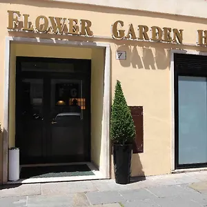 Hotell Flower Garden